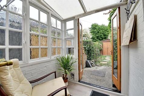 Garden Room 1.jpg