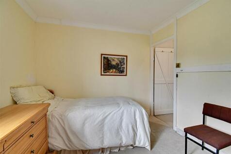 Bedroom 2_2.jpg