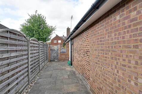 Side Passage.jpg