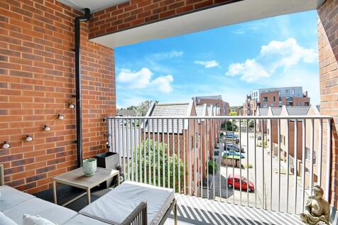 Balcony 1.jpg
