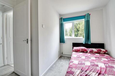 Bedroom 2_2.jpg