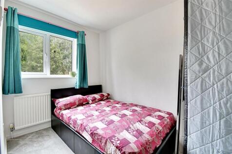 Bedroom 2_1.jpg