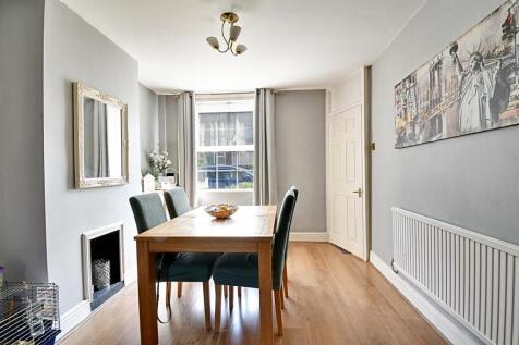 Dining Area.jpg