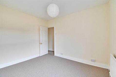 Bedroom 2_2.jpg