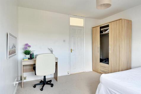 Bedroom 2_3.jpg