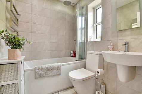 Bathroom.jpg