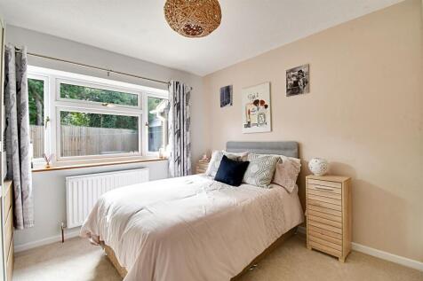 Bedroom 2_1.jpg