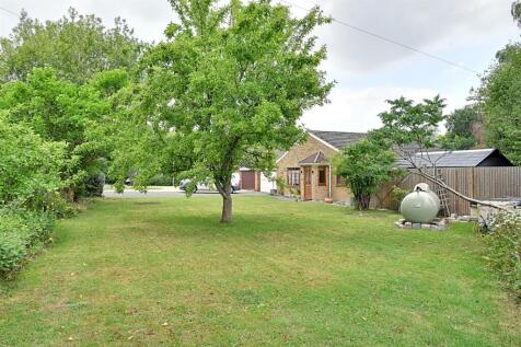 Front Garden 4.jpg