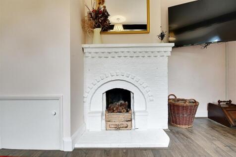 Fireplace.jpg