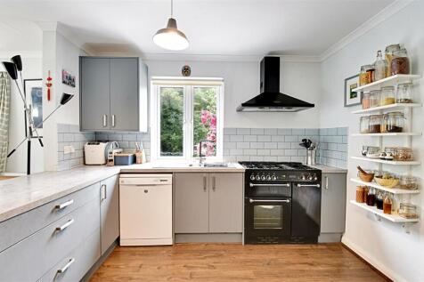 Kitchen 4.jpg