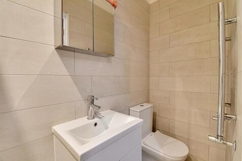 Ensuite 1_1.jpg
