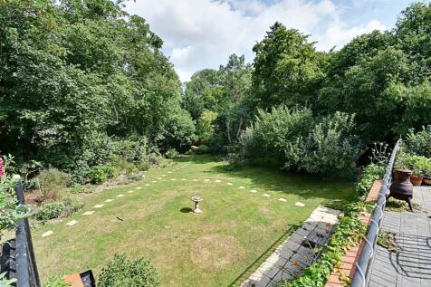 Garden 3.jpg