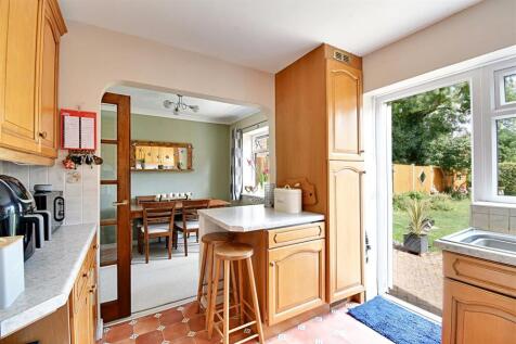 Kitchen 3.jpg
