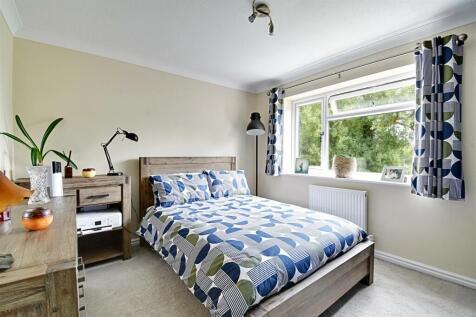 Bedroom 2_1.jpg