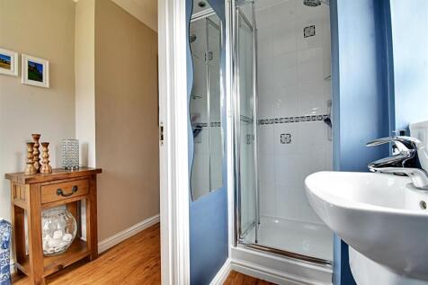 Shower Room 1.jpg