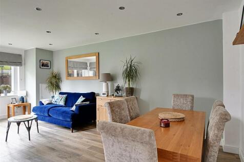 Dining Area 3.jpg