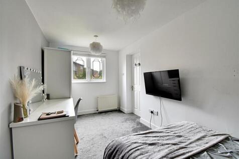 Bedroom 2_2.jpg