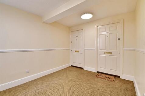 Communal Hallway.jpg