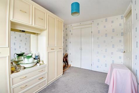 Bedroom 3_2.jpg