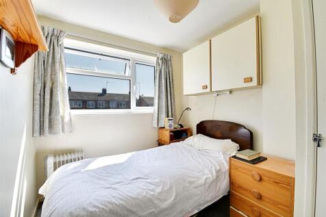 Bedroom 2.jpg