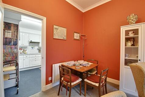 Dining Area.jpg