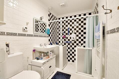 Shower Room.jpg
