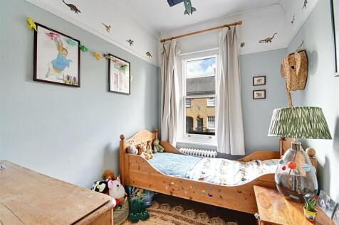 Bedroom 4.jpg