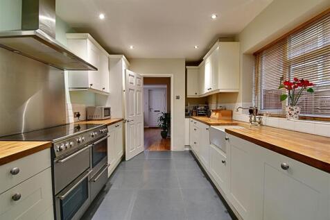 Kitchen_1.jpg