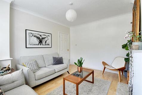 Lounge 2.jpg