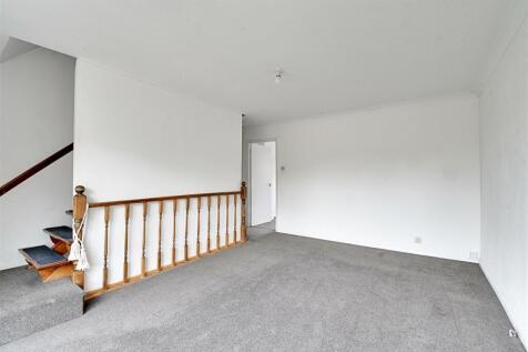 Lounge 2.jpg
