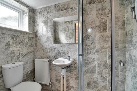 Shower Room.jpg