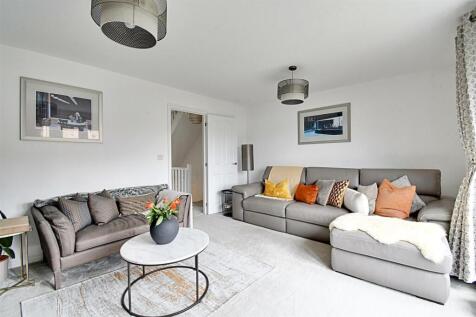 Lounge 2.jpg