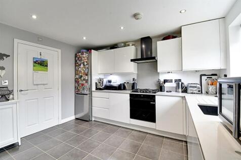 Kitchen 3.jpg