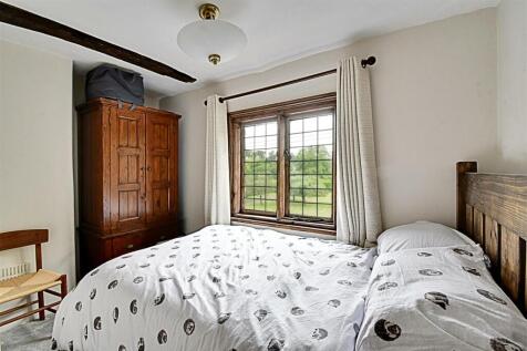 Bedroom 3_1.jpg