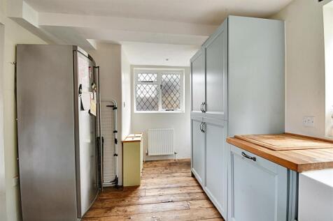 Kitchen 3.jpg