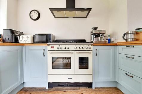 Range Oven.jpg