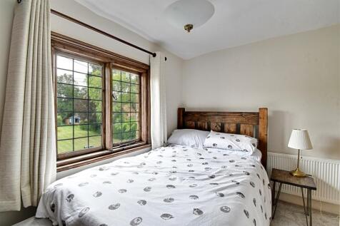 Bedroom 3_2.jpg