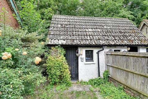 Outhouse.jpg