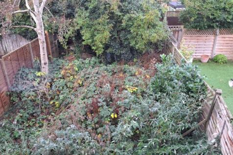 174 Beechfield Rear garden.jpg