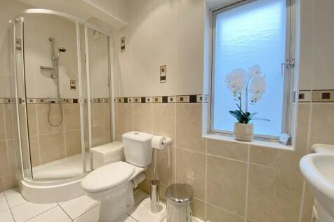 Jack and Jill En-Suite