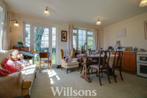 Sitting Room .png