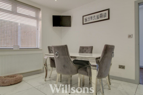 Dining Room 2.png