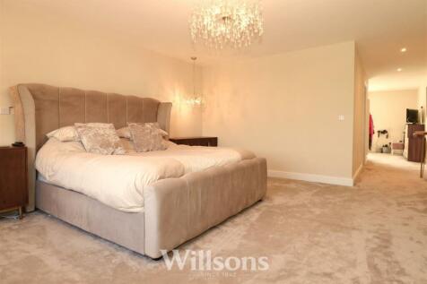Bedroom -1.jpg