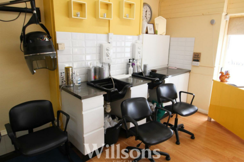 Salon Internal 2 .png