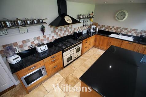kitchen a.jpg