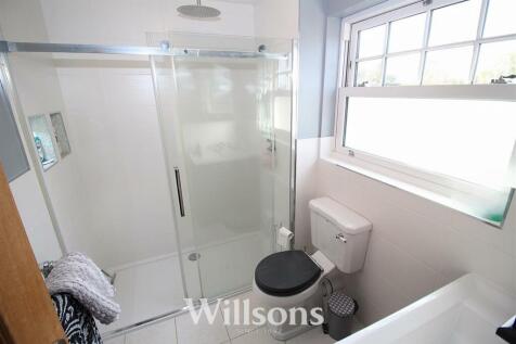 ensuite.jpg