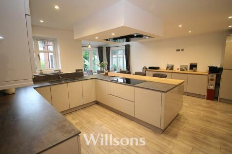 kitchen a.jpg