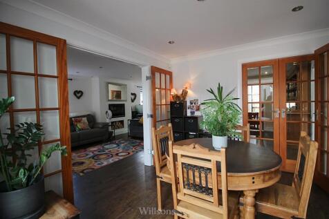 Breakfast Room