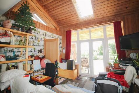 Annexe Kitchen/Living Room