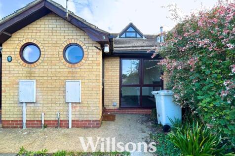 Front of property 2.jpg